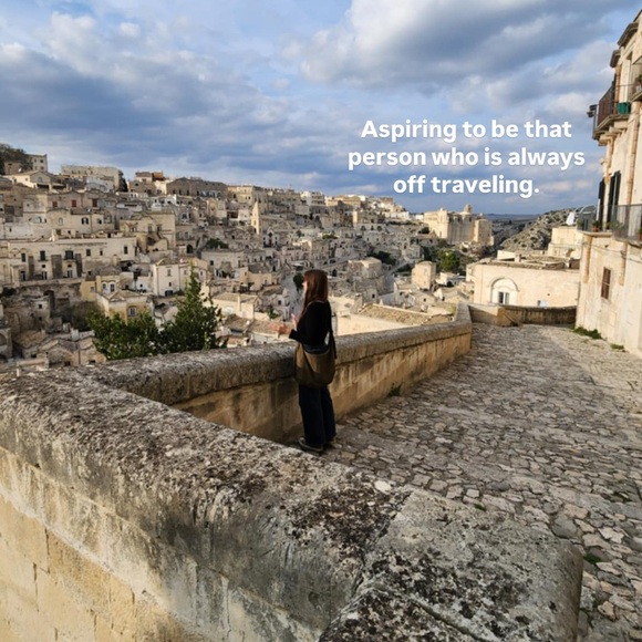 Meet your Posh Ambassador - Picture 9 of 10